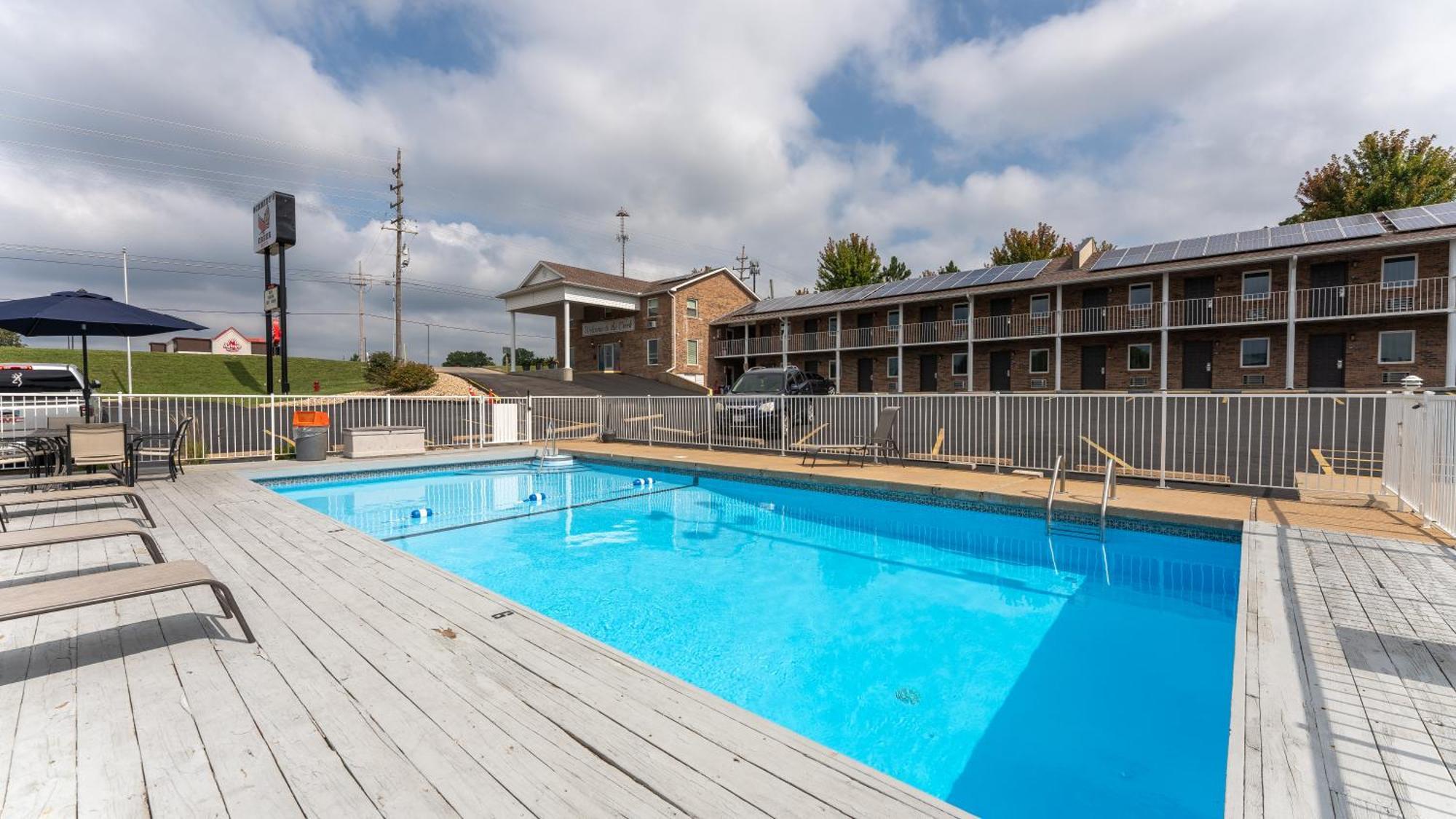 Schmidt'S Creek Hotel Osage Beach Eksteriør billede
